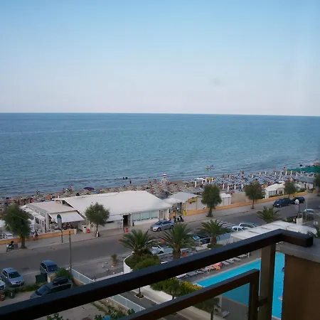 Summertime Apartment